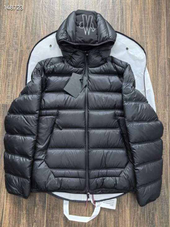 Picture of Moncler Down Jackets _SKUMonclersz1-526yr5136841